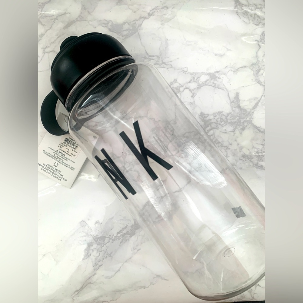 NWT Victoria’s Secret Pink clear water bottle